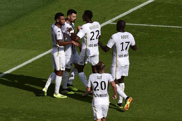 joie des joueurs de Angers apres le but sur penalty de MANGANI Thomas (Angers) FOOTBALL : PSG vs Angers - Conforama L1 - 25 08 2018 JBAutissier Panoramic 