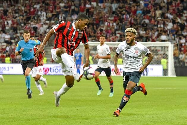 Myziane Maolida (OGC Nice) - Valentin Rosier (Dijon) FOOTBALL : OGC Nice vs Dijon - Ligue 1 Conforama - Nice - 25 08 2018 NorbertScanella Panoramic 