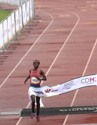 The Kenyan athlete Etaferahu Temesgen wins the first place in the international race in the women category of the Mexico City Marathon Telcel 2018 with a route of 42 kilometers, starting in the Zócalo and ending at the University Olympic Center of the City of Mexico, Mexico, on 26 August 2018. Marathon of the City of Mexico Telcel 2018 !ACHTUNG: NUR REDAKTIONELLE NUTZUNG!  Copyright: xMarioxGuzmánx MEX01 20180826-636709118328490616