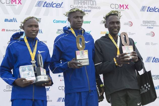 Marathon in Mexiko Stadt August 26, 2018 - EUM20180826DEP22.JPG .CIUDAD DE MEXICO. SportDeporte-Maraton.- Aspectos de la ceremonia de premiacion de los ganadores de la edicion 36 del Maraton de la Ciudad de Mexico, el domingo 26 de agosto de 2018. En la imagen los kenianos Titus Ekiru (centro), Edwin Kipngetich y Mathew Kipkoech, que obtuvieron el 1, 2 y 3 en el podio de la rama varonil. Foto: Agencia EL UNIVERSALYadin XolalpaEELG Latin News: August 26, 2018  - ZUMAu78_ 20180826_zaf_u78_046 Copyright: xElxUniversalx