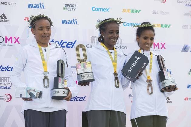 Marathon in Mexiko Stadt August 26, 2018 - EUM20180826DEP24.JPG .CIUDAD DE MEXICO. SportDeporte-Maraton.- Aspectos de la ceremonia de premiacion de los ganadores de la edicion 36 del Maraton de la Ciudad de Mexico, el domingo 26 de agosto de 2018. En la imagen la etiope Etaferahu Woda (centro) que obtuvo el primer lugar en el podio de la rama femenil, logrando el 1, 2 y 3 junto con sus compatriotas. Foto: Agencia EL UNIVERSALYadin XolalpaEELG Latin News: August 26, 2018  - ZUMAu78_ 20180826_zaf_u78_048 Copyright: xElxUniversalx