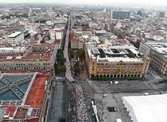 Marathon in Mexiko Stadt August 26, 2018 - EUM20180826DEP39.JPG.CIUDAD DE MEXICO.- SportDeporte-Maraton-CDMX.- Este ano, la edicion 36 del Maraton de la Ciudad de Mexico siguio la misma ruta que en las Olimpiadas de 1968, a 50 anos de evento deportivo, del Zocalo al Estadio Olimpico en Ciudad Universitaria. Foto: Agencia EL UNIVERSALLuis RamirezRCC. Latin News: August 26, 2018  - ZUMAu78_ 20180826_zaf_u78_073 Copyright: xElxUniversalx