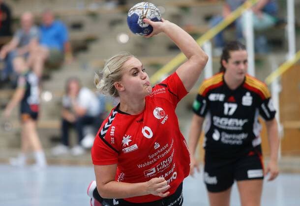 Ludwigsburg Lotto Cup final HSG Bad Wildungen Vipers red vs HSG Bensheim Auerbach black Anouk Nieuwenweg Wildungen
