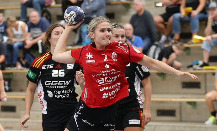Ludwigsburg Lotto Cup final HSG Bad Wildungen Vipers red vs HSG Bensheim Auerbach black Annika Ingenpass Wildungen