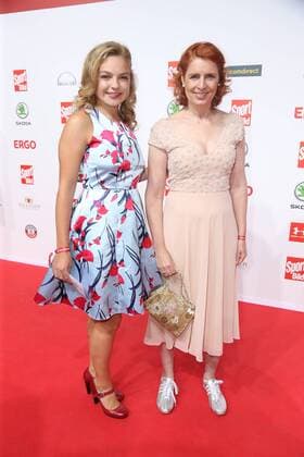 Monica Lierhaus with niece Greta Awarded the Sport Bild Award in the fish auction hall Große Elbstraße in Hamburg on 27 8 2018