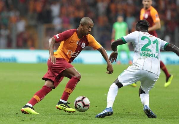 Mariano of Galatasaray and Fabrice NSkala of Alanyaspor during the Turkish Superlig match between Galatasaray and Alanyaspor at Turk Telekom Stadium in Istanbul , Turkey on August 27 , 2018. Final Score : Galatasaray 6 - Alanyaspor 0 