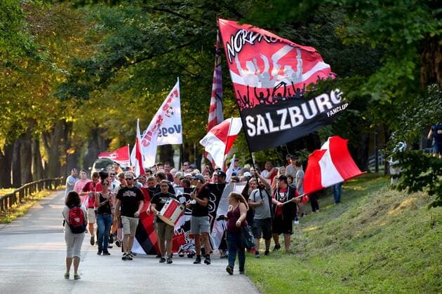 SOCCER - CL quali, RBS vs Belgrade TAXHAM,AUSTRIA,28.AUG.18 - SOCCER - UEFA Champions League qualification play-off, Red Bull Salzburg vs FC Red Star Belgrade, training RBS, preview. Image shows fans of RBS. GEPAxpictures xFlorianxErtl