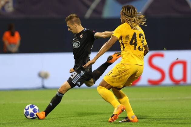Zagreb, 28 08 2018 - Stadion Maksimir, UEFA Champions League - 2018 19, GNK Dinamo (blue) - BSC Young Boys (yellow) Mislav Orsic (99) vs Kevin Mbabu (43) 