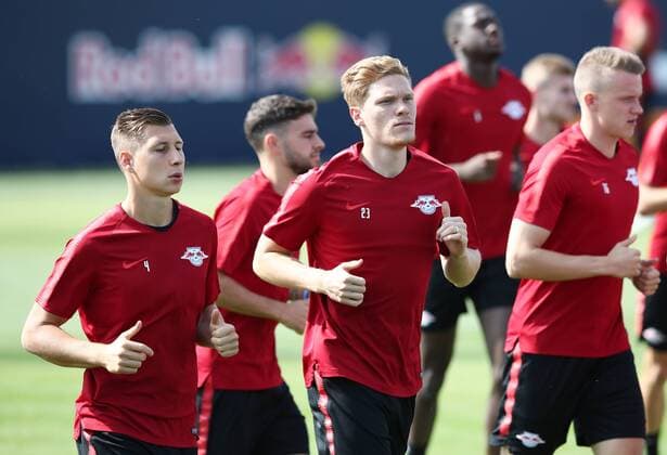 RB LEIPZIG Training the day before the match against Sorja Luhansk In the picture v l Willi Orban Marcel Halstenberg and Lukas Klostermann all RB Leipzig. RB Leipzig Training Euro League Qualifier Leipzig 29 08 2018 RBL Leipzig Training Center