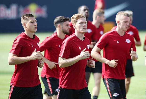 RB LEIPZIG Training the day before the match against Sorja Luhansk In the picture v l Willi Orban Marcel Halstenberg and Lukas Klostermann all RB Leipzig. RB Leipzig Training Euro League Qualifier Leipzig 29 08 2018 RBL Leipzig Training Center