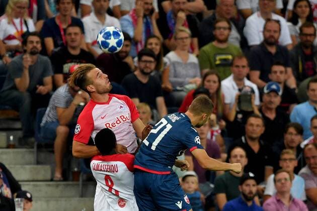 SOCCER - CL quali, RBS vs Belgrade SALZBURG,AUSTRIA,29.AUG.18 - SOCCER - UEFA Champions League qualification play-off, Red Bull Salzburg vs FC Red Star Belgrade. Image shows Marin Pongracic, Diadie Samassekou (RBS) and Veljko Simic (Belgrade). GEPAxpictures xFlorianxErtl
