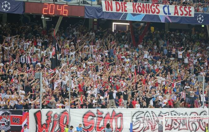 SOCCER - CL quali, RBS vs Belgrade SALZBURG,AUSTRIA,29.AUG.18 - SOCCER - UEFA Champions League qualification play-off, Red Bull Salzburg vs FC Red Star Belgrade. Image shows fans of FC Red Bull Salzburg. GEPAxpictures xThomasxBachun