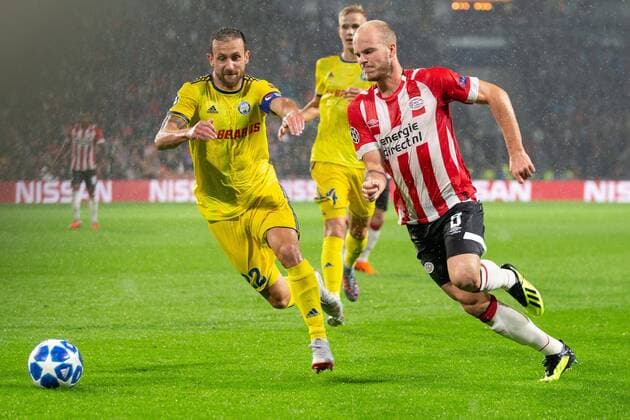 Igor Stasevich of BATE Borisov, Jorrit Hendrix of PSV during the UEFA Champions League play offs round second leg match between PSV Eindhoven and BATE Borisov at the Philips stadium on August 29, 2018 in Eindhoven, The Netherlands UEFA Champions League 2018 2019 xVIxVIxImagesx xTomxBodexMultimediaxIVx 11933143