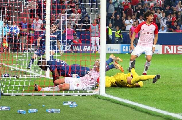 SOCCER - CL quali, RBS vs Belgrade SALZBURG,AUSTRIA,29.AUG.18 - SOCCER - UEFA Champions League qualification play-off, Red Bull Salzburg vs FC Red Star Belgrade. Image shows Xaver Schlager (RBS), El Fardou Ben Nabouhane (Belgrade), Cican Stankovic and Andre Ramalho (RBS). Keywords: goal. GEPAxpictures xThomasxBachun