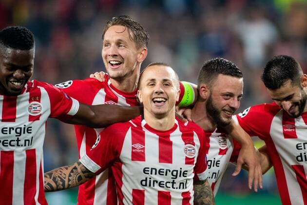 Nicolas Isimat of PSV, Luuk de Jong of PSV, Angelino of PSV, Bart Ramselaar of PSV, Gaston Pereiro of PSV during the UEFA Champions League play offs round second leg match between PSV Eindhoven and BATE Borisov at the Philips stadium on August 29, 2018 in Eindhoven, The Netherlands UEFA Champions League 2018 2019 xVIxVIxImagesx xTomxBodexMultimediaxIVx 11933978