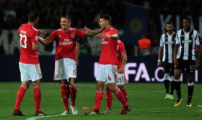 29.08.2018 Thessaloniki(Greece) FC PAOK-SL Benfica play off champions league men s football Ljubomir Fejsa(2L),Ruben Dias(3L) SL Benfica : 
