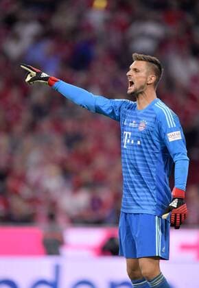 28 08 2018 Football 1 Bundesliga 2018 2019 Test match FC Bayern Munich Chicago Fire in the Allianz Arena Munich Goalkeeper Sven Ulreich Bayern Munich gives instructions