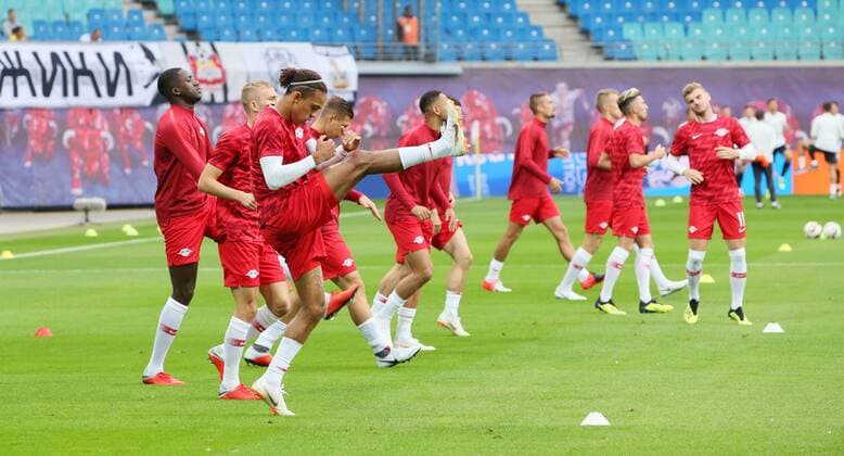 RB Leipzig Luhansk Soccer Euro League Qualifiers Leipzig 30 08 2018 Red Bull Arena Soccer UEFA Euro League Qualification PlayOff 2nd leg RB Leipzig vs FK Sorja Luhansk Pictured RBs warming before the match PICTURE POINT takes over the personal rights and privacy of the persons depicted or the author of the photo no liability