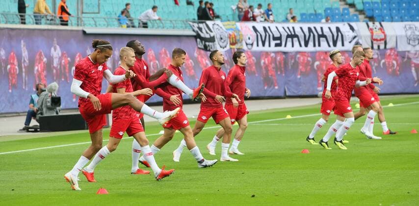 RB Leipzig Luhansk Soccer Euro League Qualifiers Leipzig 30 08 2018 Red Bull Arena Soccer UEFA Euro League Qualification PlayOff 2nd leg RB Leipzig vs FK Sorja Luhansk Pictured RBs warming before the match PICTURE POINT takes over the personal rights and privacy of the persons depicted or the author of the photo no liability