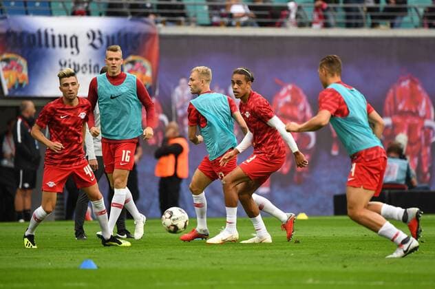 Soccer Mens Season 2018 2019 Europa League Qualifiers Playoffs Match RB Leipzig Sorja Luhansk v Kevin Kampl RB Leipzig Lukas Klostermann RB Leipzig Yussuf Poulsen RB Leipzig Willi Orban RB Leipzig warming up warming up 30 08 2018 Copyright: xMatthiasxKochx