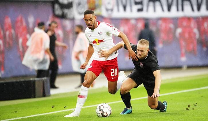 RB Leipzig Luhansk Soccer Euro League Qualifiers Leipzig 30 08 2018 Red Bull Arena Soccer UEFA Euro League Qualification PlayOff 2nd leg RB Leipzig vs FK Sorja Luhansk Pictured left Matheus Cunha 20 RB Leipzig and Oleksandr Svatok 3 Luhansk For infringement of privacy and data protection PICTURE POINT or the author of the photo accepts no liability for the depicted persons