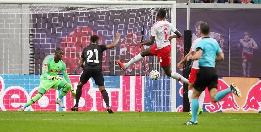 RB Leipzig Luhansk Soccer Euro League Qualifiers Leipzig 30 08 2018 Red Bull Arena Soccer UEFA Euro League Qualification PlayOff Second leg RB Leipzig vs FK Sorja Luhansk Pictured goal for Luhansk Das 1 1 by Rafael Ratao 21 Luhansk For the infringement of the privacy and data protection of PICTURE POINT or the author of the photo accepts no liability for the depicted persons