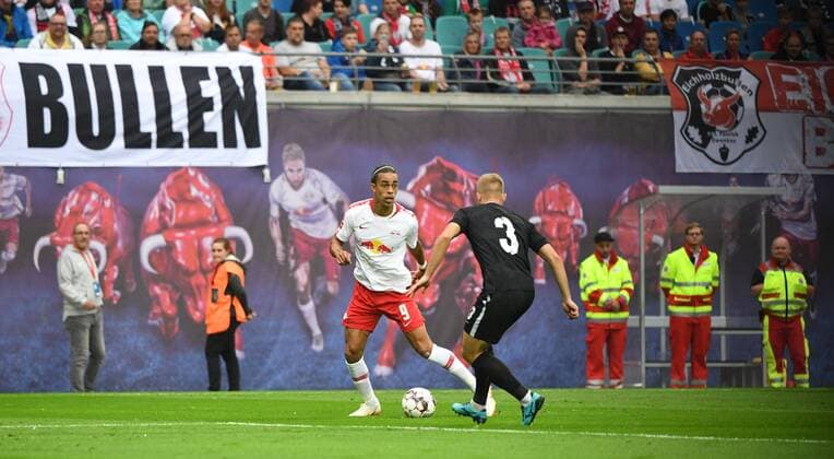 Soccer Men Season 2018 2019 Europa League Qualifiers Play offs Match RB Leipzig Sorja Luhansk v Yussuf Poulsen RB Leipzig Oleksandr Svatok Sorja Luhansk 30 08 2018 Copyright: xMatthiasxKochx