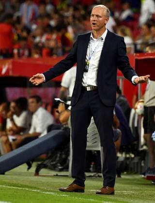 Sigma Olomouc s head coach Vaclav Jilek reacts during the UEFA Europa League playoff, second leg soccer match between Sevilla FC and Sigma Olomouc in Sevilla, southern Spain, 30 August 2018. Sevilla FC vs Sigma Olomouc !ACHTUNG: NUR REDAKTIONELLE NUTZUNG!  Copyright: xRaúlxCarox GRAF2985 20180830-636712663712554526