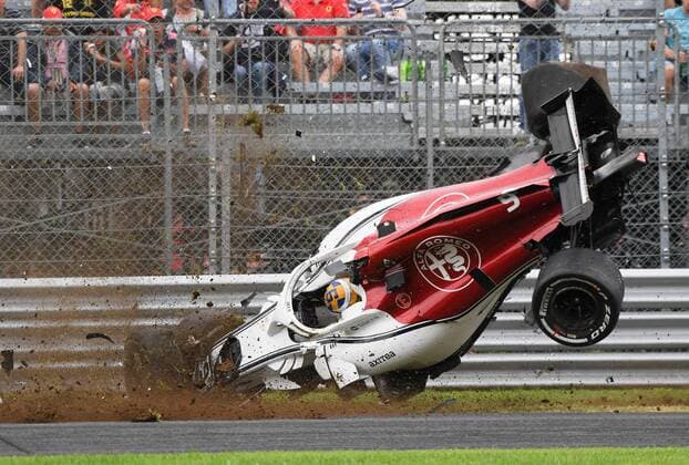 Crash Marcus Ericsson Alfa Romeo Sauber F1 Team Formula 1 GP Italy in Monza 31 08 2018 Photo mspb Jerry Andre Crash Marcus Ericsson Formula 1 GP Italy 2018