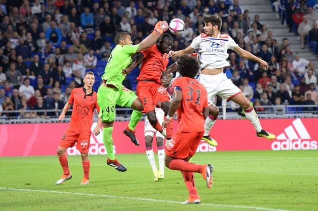 40 WALTER BENITEZ (NICE) - 23 MALANG SARR (NICE) - 07 MARTIN TERRIER (OL) FOOTBALL : Lyon vs Nice - Ligue 1 Conforama - 31 08 2018 FEP Panoramic 