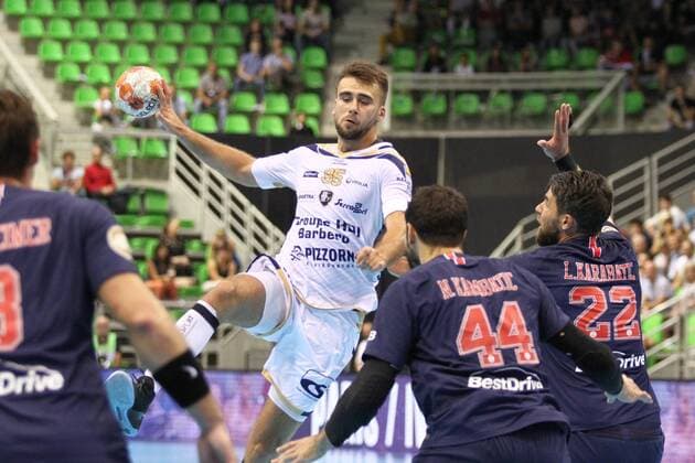 Vadim Gaydushenko (Saint-Raphael) HANDBALL : Trophee des Champions - Demi-finale - Paris Saint-Germain HB vs Saint-Raphael Var HB - 01 09 18 KevinDomas Panoramic 