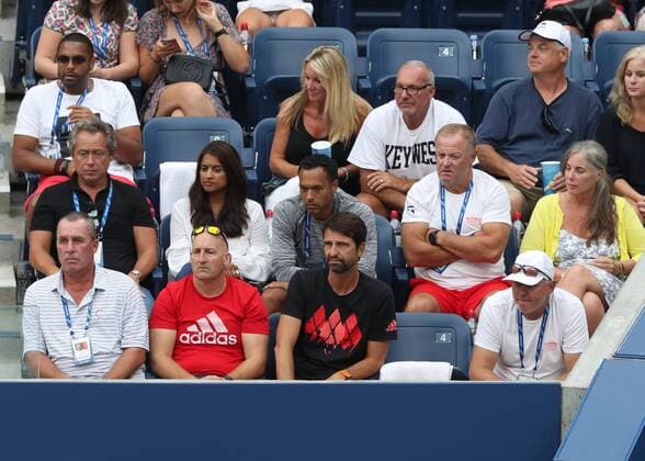 Alexander Zverev team in the players box L R coach coach Ivan Lendl in the black shirt behind it Manager Patricio Apey Fitness Trainer Jez Green Physiotherapist Hugo Gravil on the far right Father Alexander Zverev Senior Copyright: xJuergenxHasenkopfx