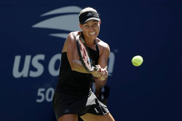 (180902) -- NEW YORK, Sept. 2, 2018 (Xinhua) -- Angelique Kerber of Germany hits a return during the women s singles third round match against Dominika Cibulkova of Slovakia at the 2018 US Open tennis championships in New York, the United States, Sept. 1, 2018. Cibulkova won 2-1. (Xinhua Li Muzi) (SP)US-NEW YORK-TENNIS-US OPEN-WOMEN S SINGLES 