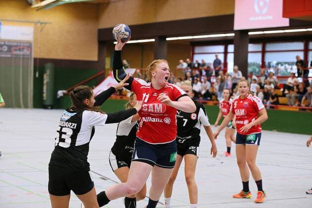 SSP DHB Cup Women Round 1 TSG Ketsch 2 SG H2KU Herrenberg Ketsch v L 63 Sara Goudarzi 86 Rebecca Berg 7 Katja Hinzmann Herrenberg v 11 Kerstin Foth 5 Sandra Kussmaul Lenhardt Eibner Press Photo GER DHB Cup TSG Ketsch 2 SG H2KU Herrenberg Ketsch Copyright: xLenhardt xEibner-Pressefotox ep_eer