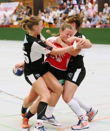 SSP DHB Cup Women Round 1 TSG Ketsch 2 SG H2KU Herrenberg Ketsch v L 63 Sara Goudarzi 86 Rebecca Berg Herrenberg v 5 Sandra Kussmaul Lenhardt Eibner Press Photo GER DHB Cup TSG Ketsch 2 SG H2KU Herrenberg Ketsch Copyright: xLenhardt xEibner-Pressefotox ep_eer