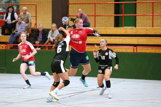 SSP DHB Cup Women Round 1 TSG Ketsch 2 SG H2KU Herrenberg Ketsch v 1 6 Theresa Köhler 18 Pia Büßecker Herrenberg v 17 Celine Effinger 4 Katrin Schröder Lenhardt Eibner Press Photo GER DHB Cup TSG Ketsch 2 SG H2KU Herrenberg Ketsch Copyright: xLenhardt xEibner-Pressefotox ep_eer