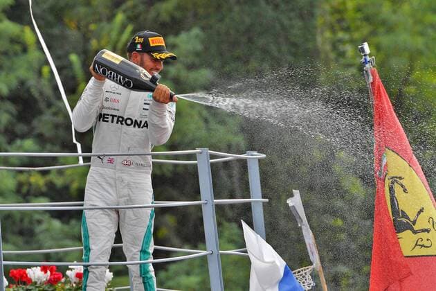 Champagne shower by Lewis Hamilton Mercedes AMG Petronas Formula One Team Italian Grand Prix Renntag 02 09 2018 ITA Italian Grand Prix 02 09 2018 Monza Copyright: xEIBNER JerryxAndrex EP_EER