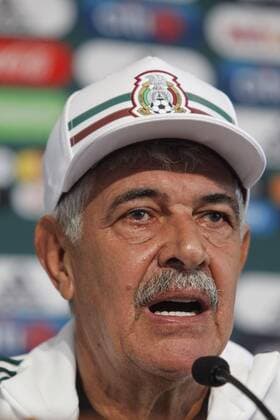 Fußball, Nationalteam Mexiko Pressekonferenz Brazilian coach Ricardo El Tuca Ferretti speaks during a press conference PK Pressekonferenz in Mexico City, Mexico, 03 September 2018. Ferretti was presented as an interim coach of the Mexican soccer team for the friendly matches against Uruguay and the United States, corresponding to the FIFA date on September 7 and 11. Ricardo Ferretti is presented as interim coach of the Mexican soccer team !ACHTUNG: NUR REDAKTIONELLE NUTZUNG!  Copyright: xSashenkaxGutierrezx MEX01 20180903-636716067821252808