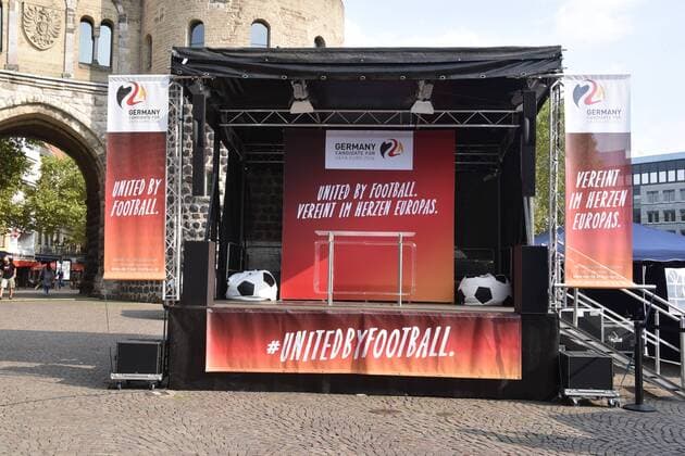 The stage on 04 09 2018 in Cologne will be distributed by the Cologne ambassadors of the possible European football championship 2024 in Germany under the slogan 2024 balls EiscrEM ice cream as anticipation of Cologne as the venue