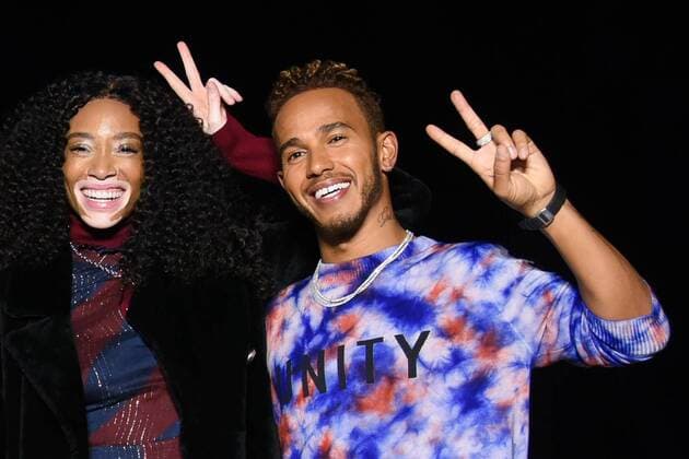 Sport Themen der Woche KW36 Sport Bilder des Tages Canadian fashion model Winnie Harlow, left, and British racing driver Lewis Hamilton display new creations during the Tommy Hilfiger s TommyNow Icons Fall Winter 2018 fashion show 2018 in Shanghai, China, 4 September 2018. Hailey Baldwin spotlighted at Tommy Hilfiger s TommyNow Icons Fall Winter 2018 fashion show in Shanghai  scr142168
