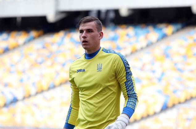 Goalkeeper Andrii Lunin partakes in an open training session in Kyiv, capital of Ukraine, September 4, 2018. The national squad is scheduled to face the team of the Czech Republic at the Uherske Hradiste City Stadium during the UEFA Nations League League B Group 1 match on September 6. The next game for Ukraine will take place in Lviv on September 9 when Andriy Shevchenko s charges will see their rivals of Slovakia. Ukrinform. Ukraine shows off new kit, holds open training session  Copyright: xDanilxShamkinx
