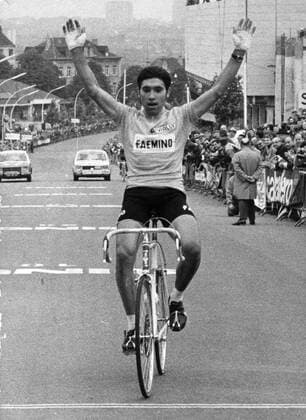 Cyclist Eddy Merckx wins the first part of the seventh stage of the Tour de France (BELGA ARCHIVES)  x85224606stx