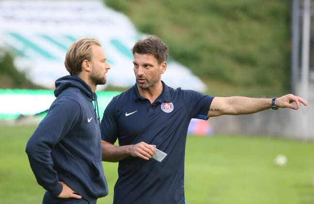 Regional League West Season 2018 2019 Coach change at Wuppertal SV for Christian Britscho comes Adrian Alipour 05 09 2018 Adrian Alipour Wuppertal SV right with co-manager Pascal Bieler