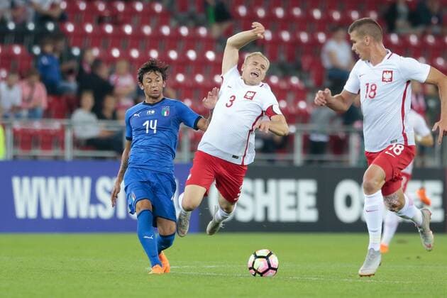 Fußball, U20 Länderspiel, Polen - Italien 06.09.2018 Lodz Pilka nozna Reprezentacja Polski U20 Turniej Osmiu Narodow Polska U20 - Wlochy U20 N z Andrea Danzi, Tymoteusz Puchacz, faul Foto Adam Starszynski PressFocus NEWSPIX.PL 06.09.2018 Lodz Football Polish national team Nationalteam U20 Eight Nations Tournament Poland U20 - Italy U20 Andrea Danzi, Tymoteusz Puchacz, faul Credit Adam Starszynski PressFocus --- Newspix.pl  20180906PF_AS109