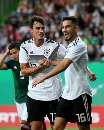 Germany Fürth Sportpark Ronhof Thomas Sommer 07 09 2018 Football Laender match Germany U 21 Mexico U 21 Picture v lk scorer Janni Serra Germany 13 and Suat Serdar Germany 6 celebrate the 1 0 DFB REGULATIONS PROHIBIT ANY USE OF PHOTOGRAPHS AS IMAGE SEQUENCES AND OR QUASI VIDEO Copyright: HMBxMedia xHeikoxBecker