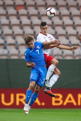 Fußball, U21 EM Quali, Polen Färöer 07.09.2018, Lubin, Pilka nozna. Eliminacje Mistrzostw Europy u-21 Polska - Wyspy Owcze , European football , European Under-21 Championship 2019 Qualifying round , Poland - Faroe Islands , N Z Erlendur Magnusson (Faroe) Patryk Dziczek (POL) , FOT. Adam Jastrzebowski newspix.pl FRANCE OUT !!!! FRA OUT !!! --- Newspix.pl  20180907_awj_1614