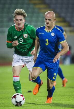 7th September, Olympic Stadium Adem Jashari, Mitrovice, Kosovo; UEFA Under 21 European Championship EM Europameisterschaft qualifier, Kosovo U21 U 21 versus Republic of Ireland U21; Ronan Curtis of Republic of Ireland chases Arian Kabashi of Kosovo  ActionPlus12060716 NikolaxKrstic