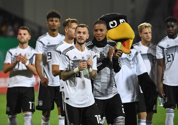 Football Men Season 2018 19 U 21 Test International Match in Fürth Germany Mexico 3 0 v l Marcel Hartel U21 Germany Benjamin Heinrichs U21 Germany Rejoicing after the final whistle 07 09 2018 Copyright: xMatthiasxKochx