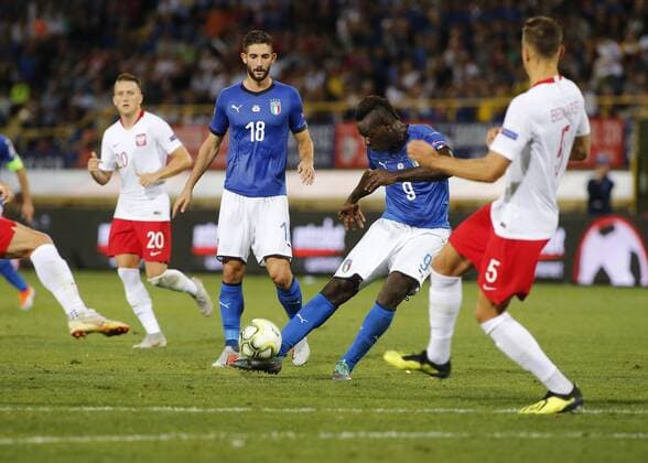 Fußball, Nations League, Italien - Polen September 7, 2018 - Bologna, Italy - Mario Balotelli during Uefa Nation League 2018 match between Italia v Polonia, in Bologna, on September 7, 2018 Italy v Poland - UEFA Nations League A  - ZUMAn230 20180907_zaa_n230_678 Copyright: xLorisxRosellix