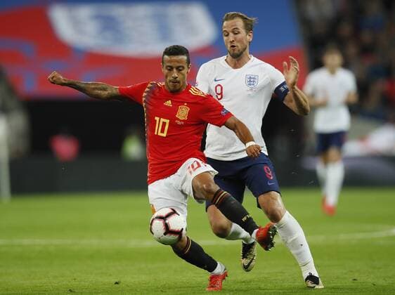 Thiago of Spain tackled by Harry Kane of England during the UEFA Nations League - League A - Group 4 match at Wembley Stadium, London. Picture date 8th September 2018. Picture credit should read: David Klein Sportimage EDITORIAL USE ONLY. No use with unauthorised audio, video, data, fixture lists, club league logos or live services. Online in-match use limited to 120 images, no video emulation. No use in betting, games or single club league player publications.